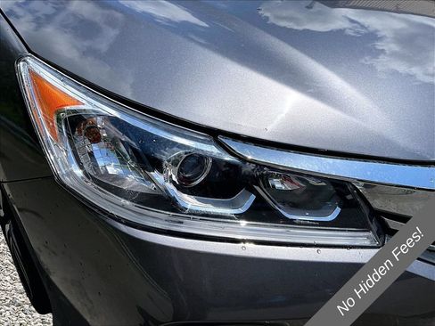 Used 2017 Honda Accord Sport image 24