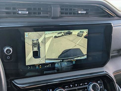 Used 2023 GMC Sierra 1500 AT4 w/ AT4 Preferred Package AWD/4WD image 12