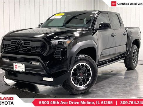 Certified 2024 Toyota Tacoma TRD Off-Road image 1