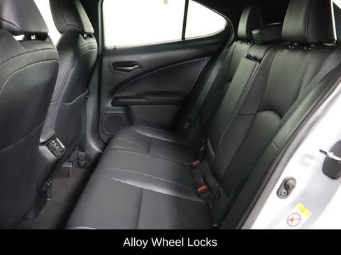 Used 2019 Lexus UX 250h w/ Premium Package AWD/4WD image 16