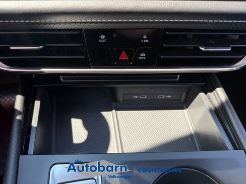 Certified 2024 Volkswagen Atlas SE AWD/4WD image 17