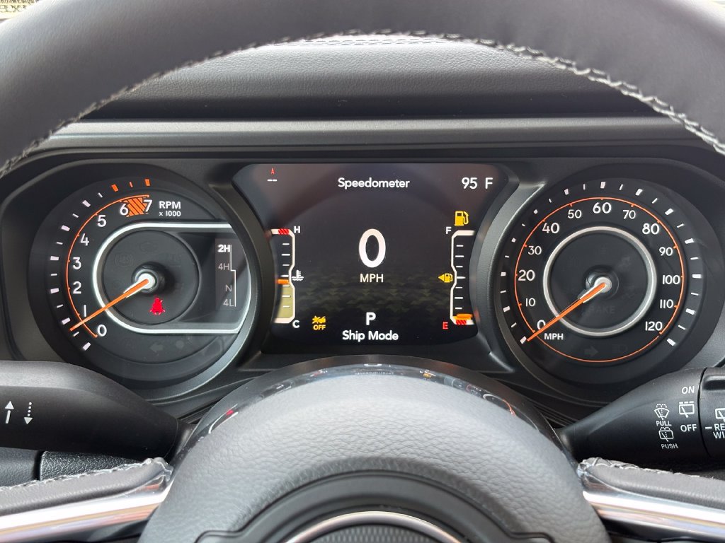 New 2026 Jeep Wrangler Unlimited Sahara AWD/4WD image 32