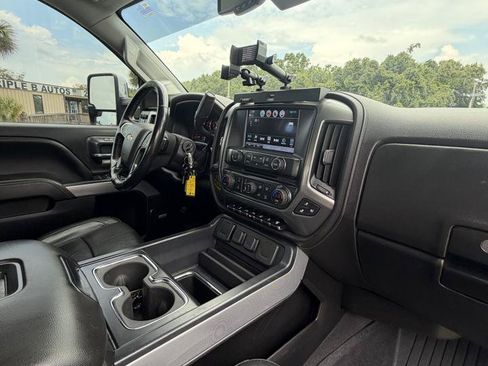 Used 2019 Chevrolet Silverado 2500 LTZ w/ Duramax Plus Package AWD/4WD image 13