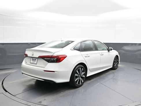 Certified 2024 Honda Civic EX image 6