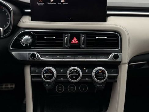 Used 2023 Genesis G70 3.3T w/ Sport Prestige Package image 27