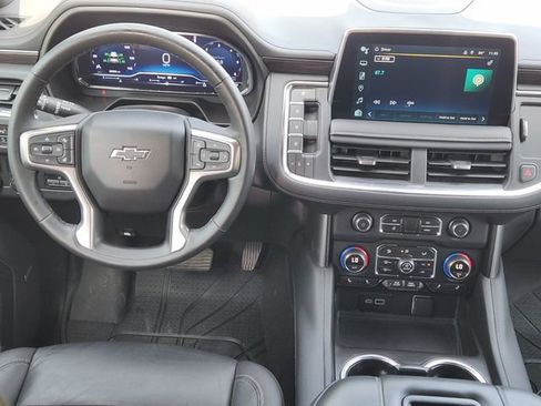 Used 2024 Chevrolet Tahoe Z71 w/ Luxury Package AWD/4WD image 27