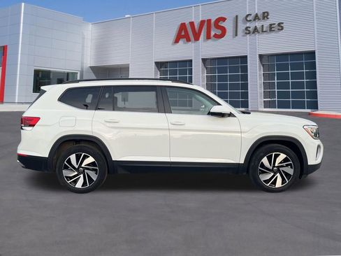 Used 2025 Volkswagen Atlas SE AWD/4WD image 5