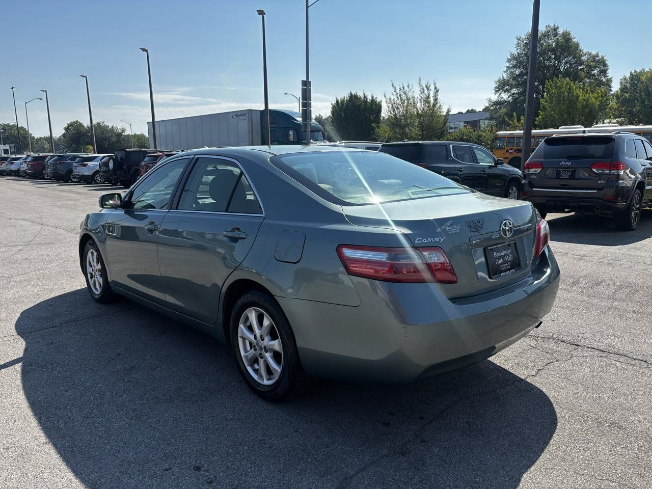 Used 2007 Toyota Camry LE FWD image 5