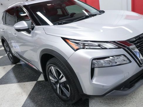 Used 2021 Nissan Rogue SL w/ Premium Package image 39