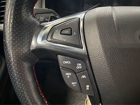 Used 2022 Ford Edge ST-Line w/ Class II Trailer Tow Package image 18