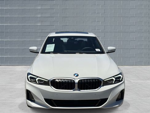 Used 2025 BMW 330i Sedan w/ Convenience Package RWD image 2