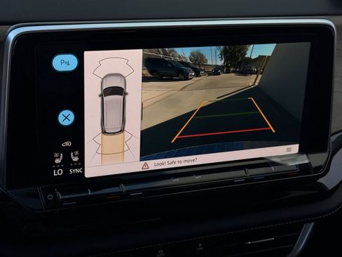 New 2026 Volkswagen Atlas SE image 14