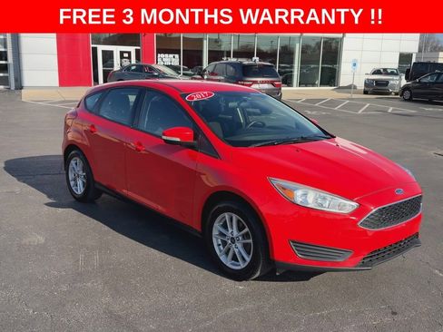 Used 2017 Ford Focus SE image 2