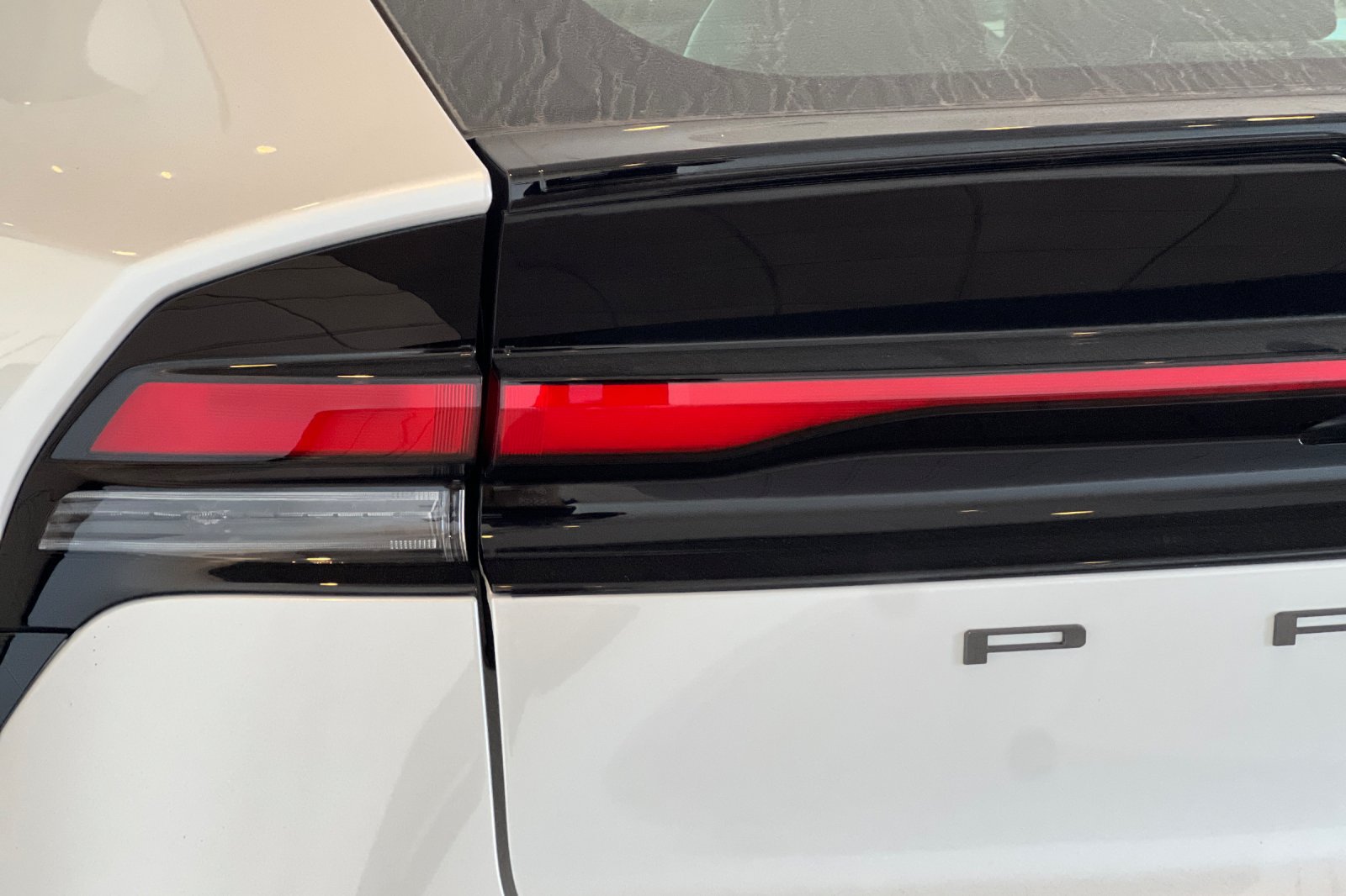 New 2027 Toyota Prius XLE AWD/4WD image 31