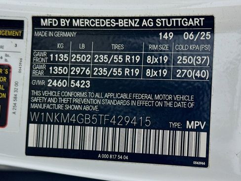 Certified 2026 Mercedes-Benz GLC 300 image 24