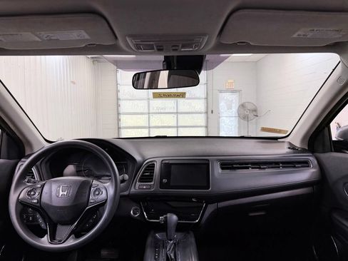 Used 2022 Honda HR-V EX image 24