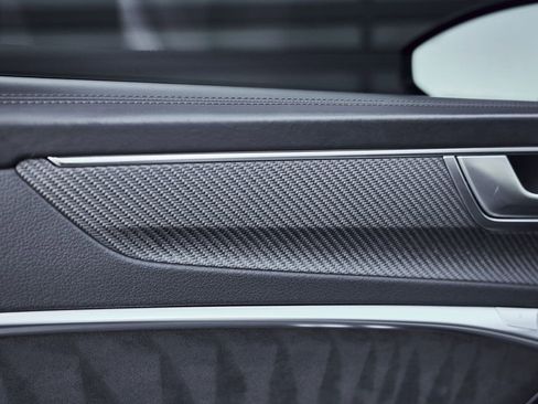 Used 2021 Audi RS 6 w/ Executive Package image 37