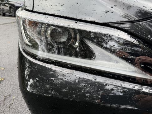 Used 2022 Lexus ES 350 w/ Premium Package FWD image 12