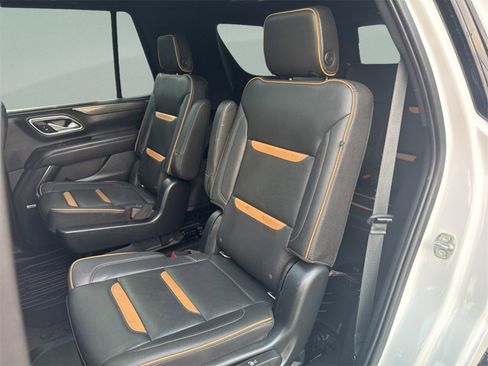 Used 2021 GMC Yukon AT4 w/ Technology Package image 11
