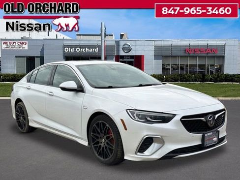 Used 2018 Buick Regal GS w/ Driver Confidence Package #2 AWD/4WD image 3