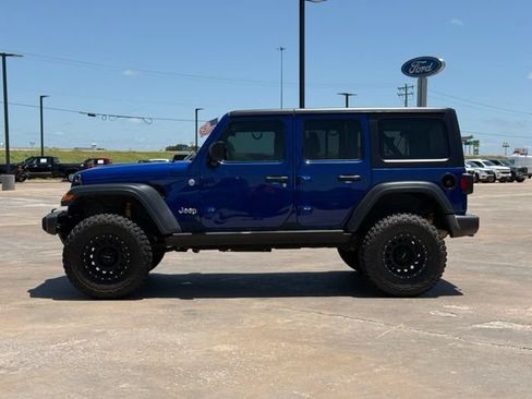Used 2019 Jeep Wrangler Unlimited Sport S AWD/4WD image 5