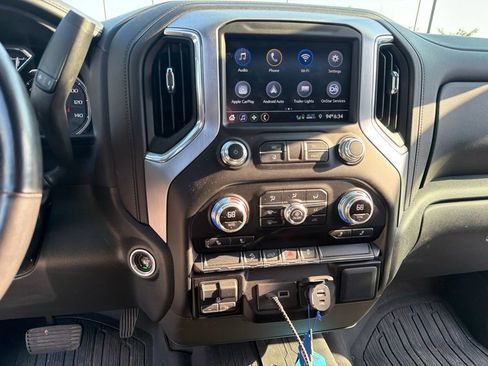 Used 2022 GMC Sierra 2500 SLE w/ SLE Value Package; AWD/4WD image 18