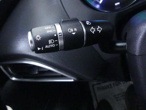 Used 2020 Jaguar F-PACE Premium image 19