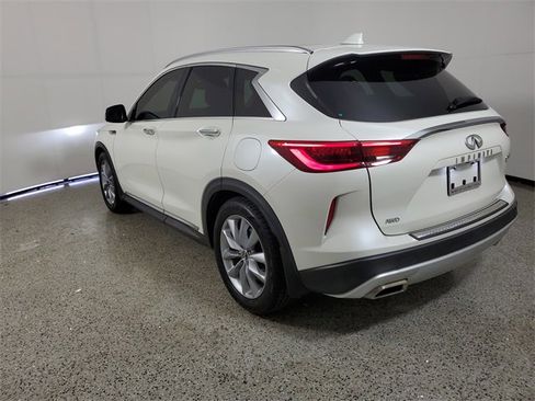 Used 2019 INFINITI QX50 Luxe w/ Navigation Package image 3
