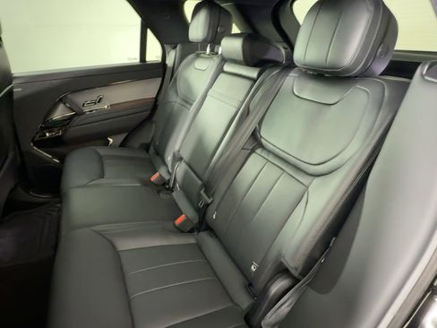 Used 2023 Land Rover Range Rover Sport SE Dynamic image 23