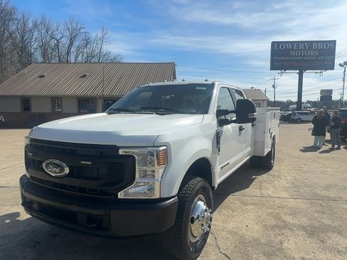 Used 2022 Ford F350 XL w/ Power Equipment Group image 1