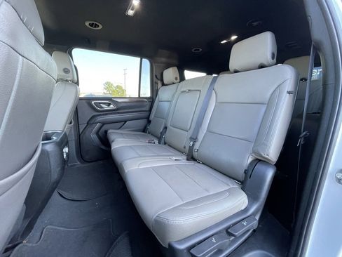 Used 2022 GMC Yukon XL SLE w/ Max Trailering Package image 23