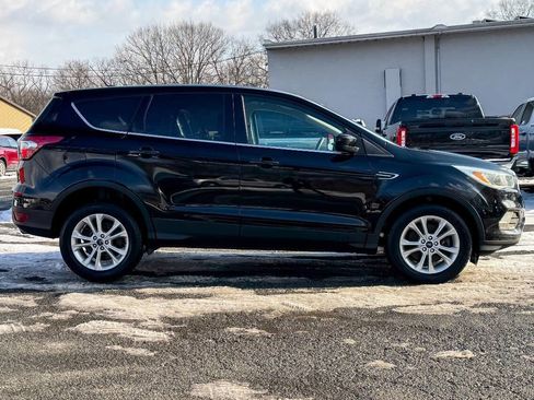 Used 2017 Ford Escape SE w/ SE Cold Weather Package image 2