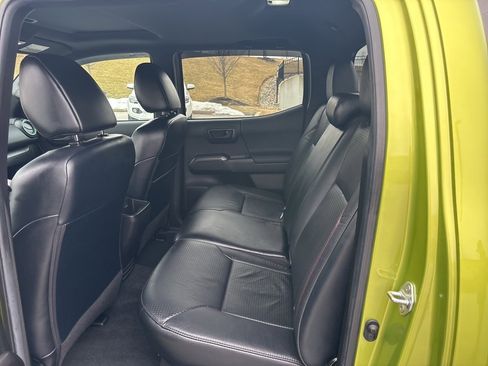 Used 2022 Toyota Tacoma TRD Pro image 9