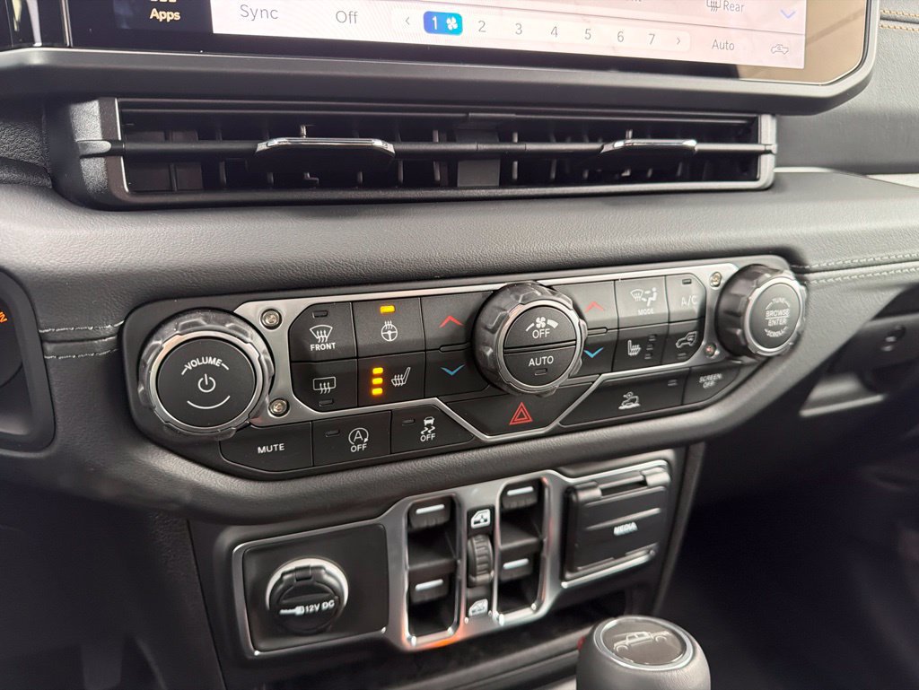 New 2026 Jeep Gladiator Sport AWD/4WD image 11
