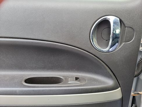 Used 2010 Chevrolet HHR LS image 12