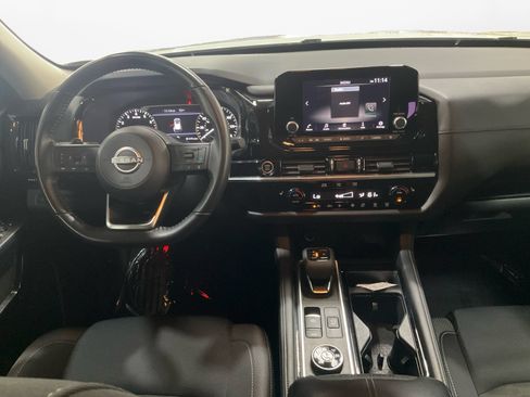 Used 2024 Nissan Pathfinder SV AWD/4WD image 10