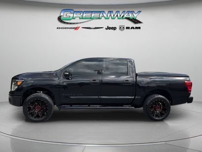 Used 2019 Nissan Titan SV w/ SV Convenience Package
