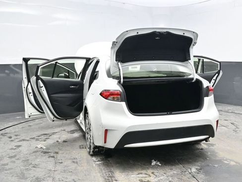 Used 2020 Toyota Corolla LE image 44