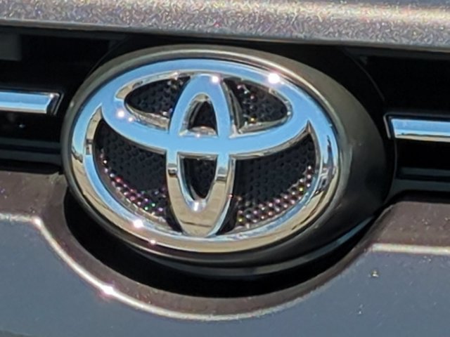 Used 2020 Toyota 4Runner SR5 Premium AWD/4WD image 32