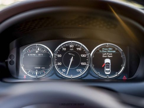 Used 2012 Jaguar XJ image 19