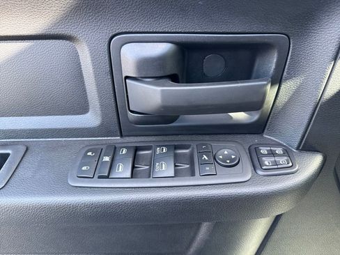 Used 2023 RAM 3500 Tradesman w/ Chrome Appearance Group image 27