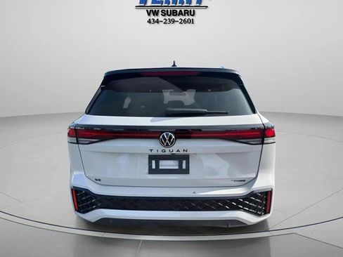 New 2026 Volkswagen Tiguan SE R-Line AWD/4WD image 3