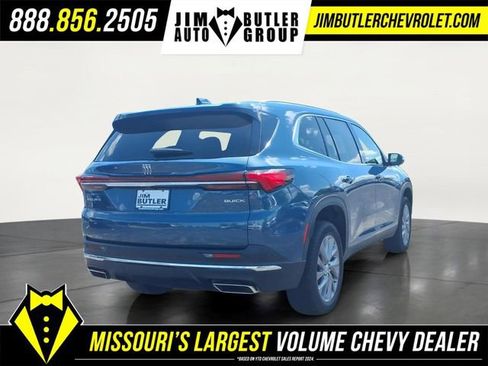 Used 2025 Buick Enclave Preferred FWD image 27