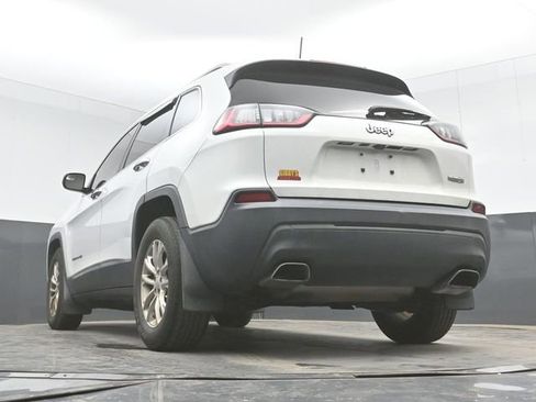 Used 2019 Jeep Cherokee Latitude w/ Popular Appearance Group FWD image 31