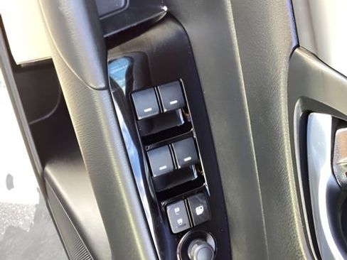 Used 2022 MAZDA CX-5 AWD 2.5 S w/ Preferred Package image 24