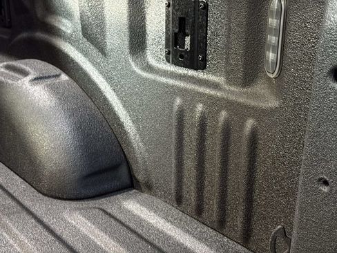 Used 2016 Ford F150 Lariat AWD/4WD image 9