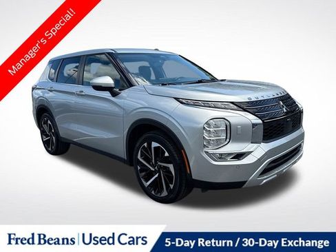 Used 2022 Mitsubishi Outlander SE AWD/4WD image 1