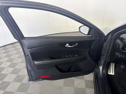 Used 2024 Kia Forte GT FWD image 13