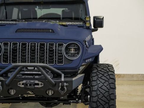 Used 2025 Jeep Wrangler Unlimited Rubicon w/ Technology Group image 71