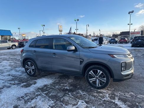 Used 2025 Mitsubishi Outlander Sport ES image 5